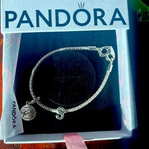 Pandora moments studded chain bracelet with ‘S’ Charm-sterling silver NWOT